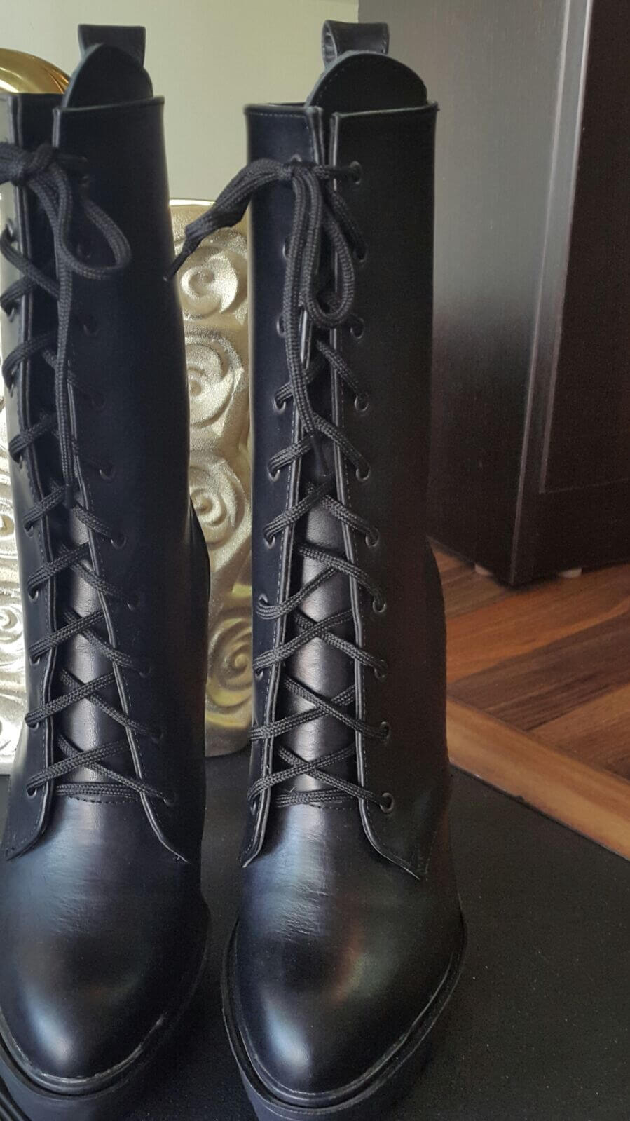 Talons Aiguille, Ladies shoes in Lebanon, Fashion ladies shoes, boots in lebanon, women's shoes in lebanon, shoe shops in lebanon, womens shoes in lebanon, shoe stores in lebanon, fine shoe shops in lebanon, shoes in metn, shoes in mtayleb, shoe shops in metn, shoe shops in mtaileb, fashion shoes in metn, women fashion shoes in lebanon